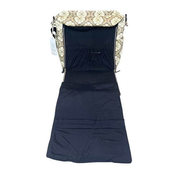 NWT Petunia Pickle Bottom Boxy Backpack Crossbody Diaper Bag Baby Bag - Picture 4 of 13